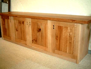 リビングボード