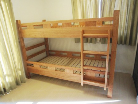 贅沢だと思われます､ブラックチェリーの2段BED!